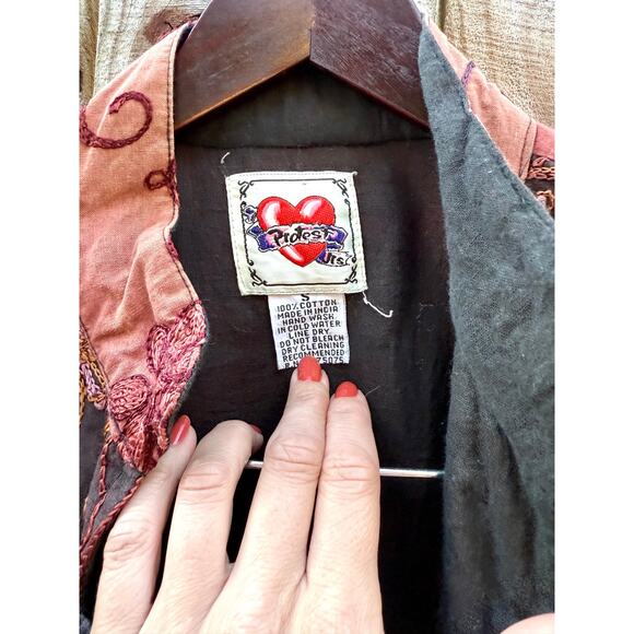 Embroidered Sunset Vest — Vintage India Cotton Boho Layer - Picture 5 of 11